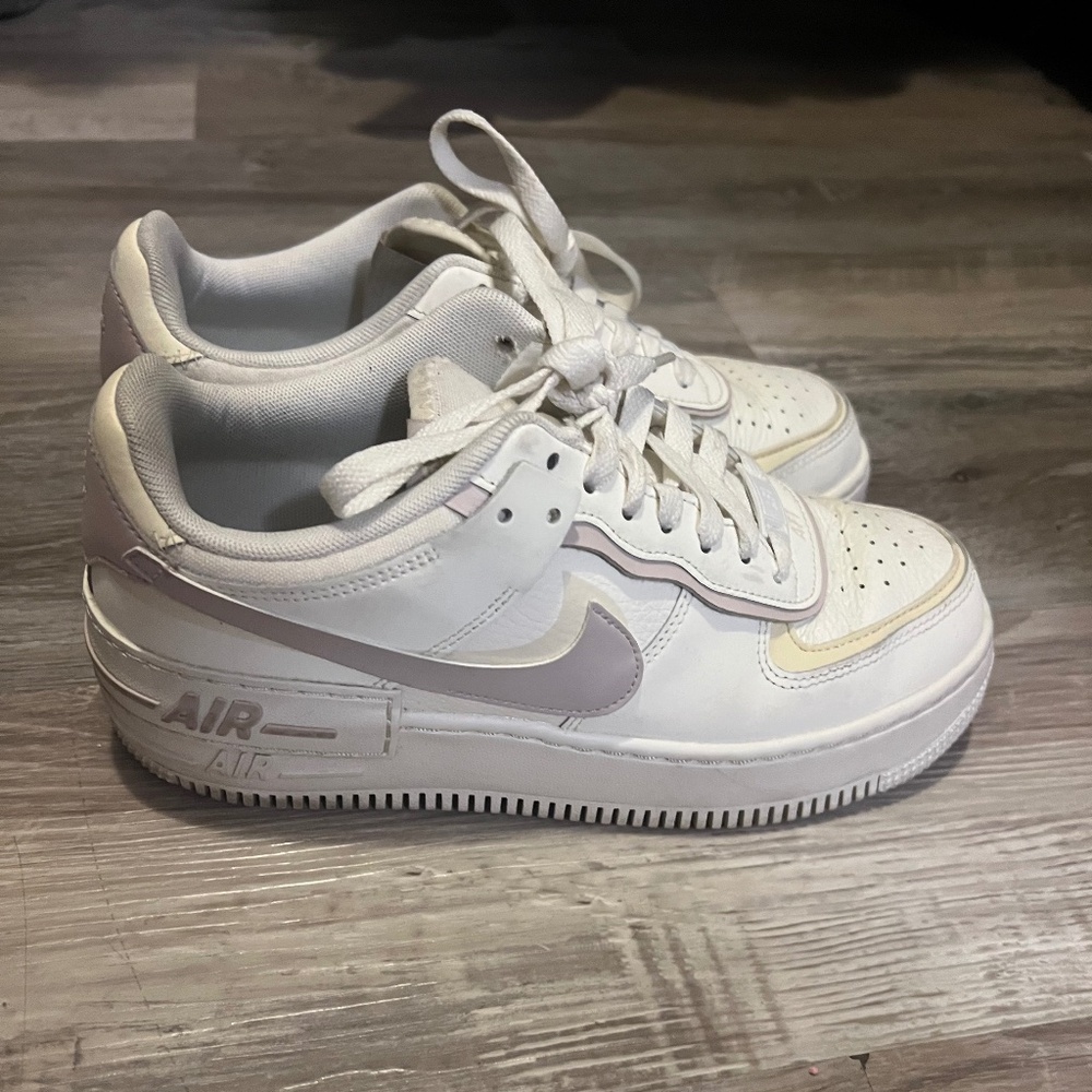 Nike Air Forces Women 7.5